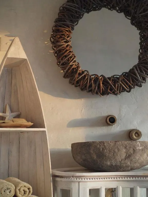 Room@Bali Hip Suite Ουμπούντ